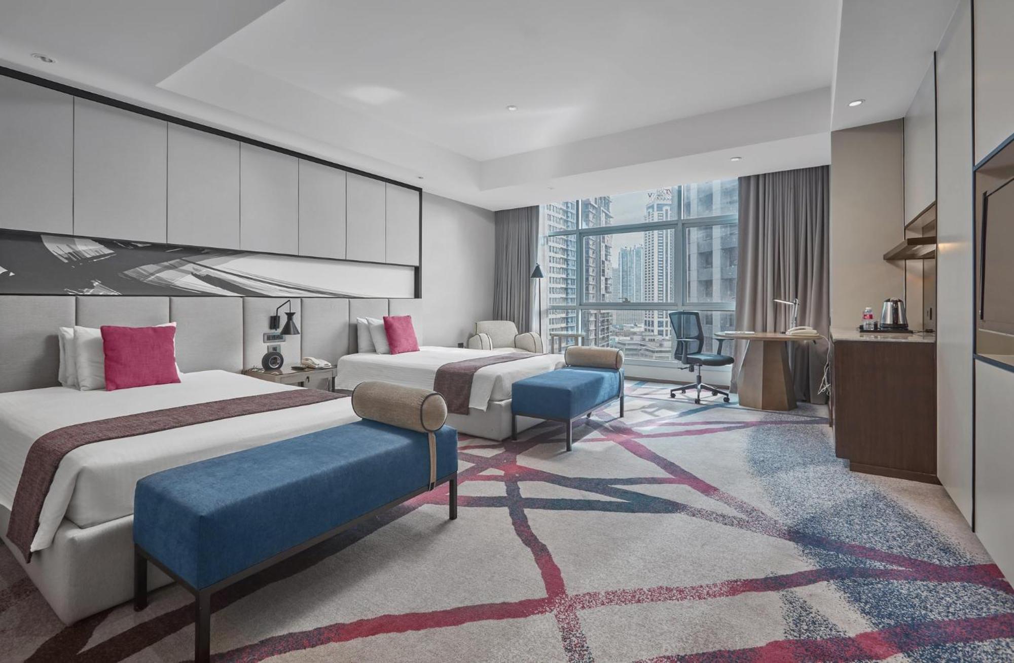 Crowne Plaza Manila Galleria By Ihg Pasig City Exterior photo